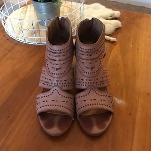 Buckle Light Pink Heels